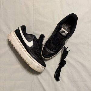 Nike Black and White Athletic Shoes